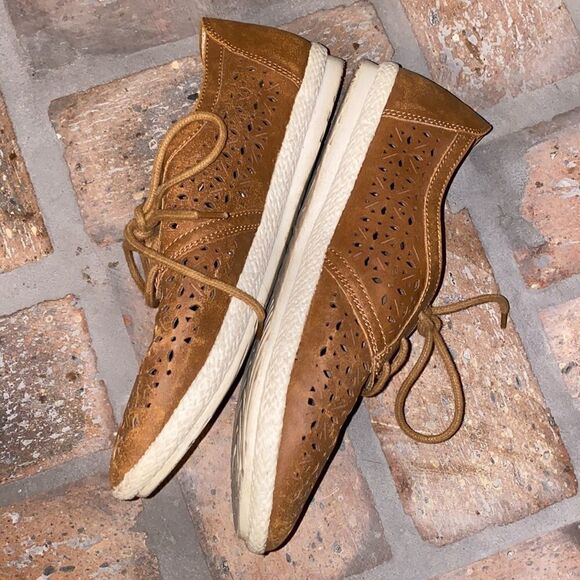 Earth spirit gelron brown leather embellished lace up flats size 8 - Picture 3 of 4